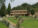 agriturismo con piscina in toscana